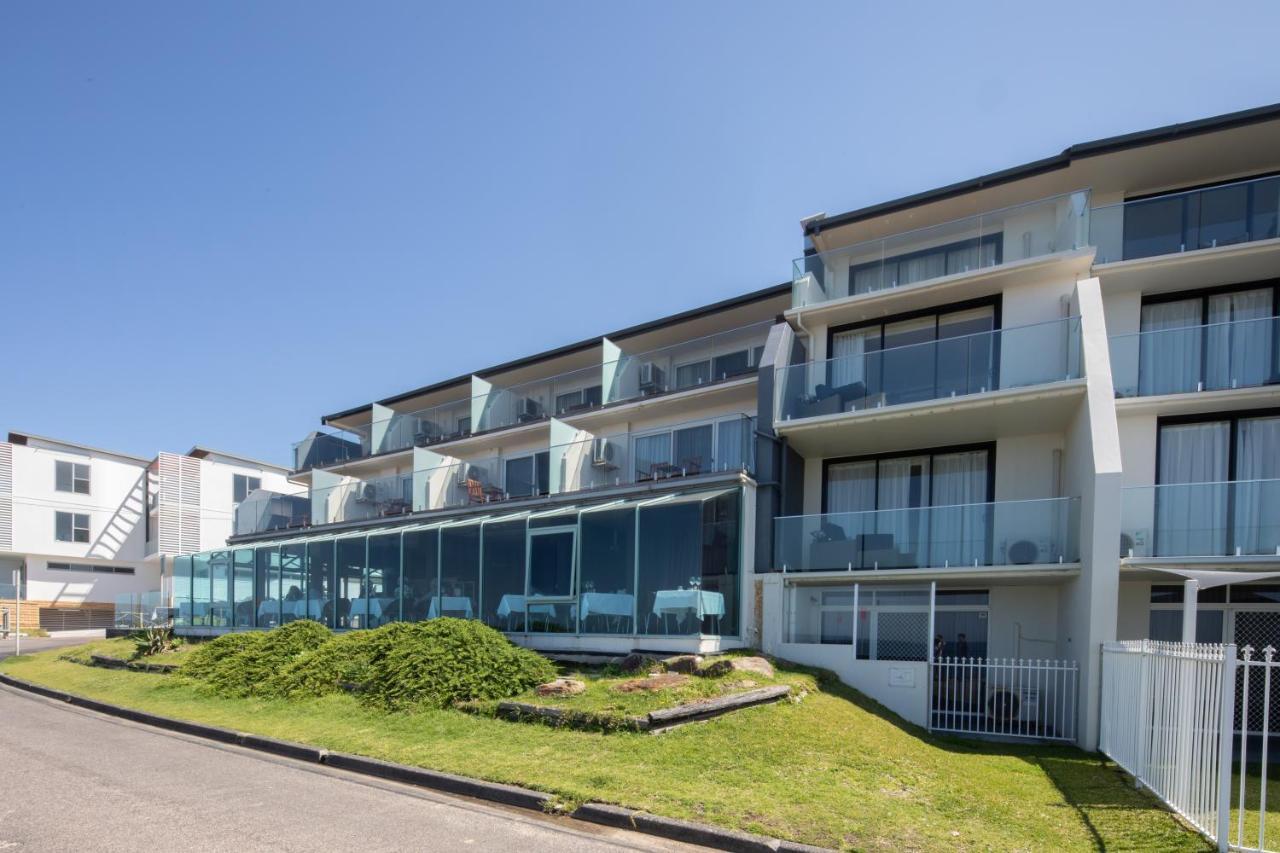 Ocean Front Motel Entrance Екстер'єр фото